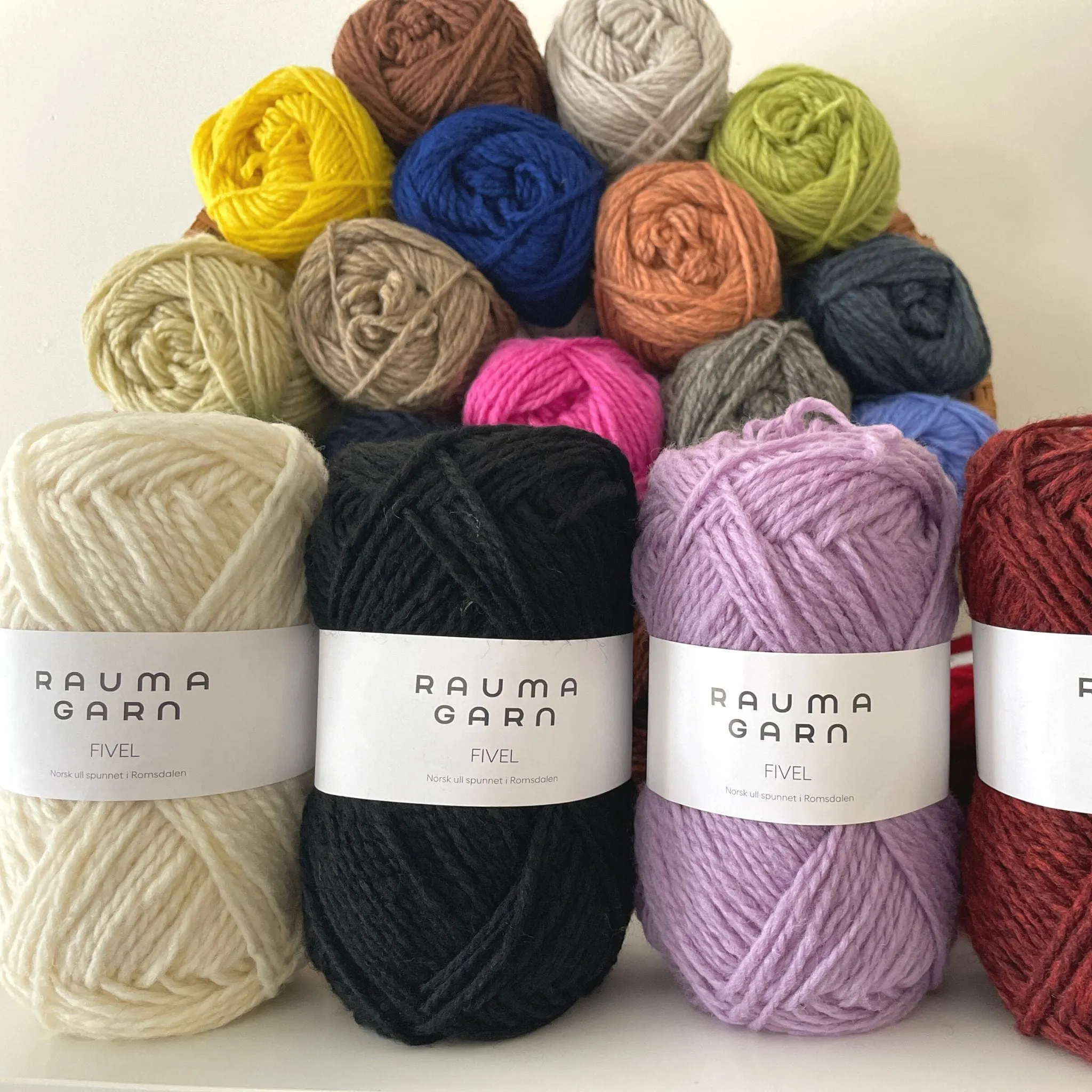 Rauma Fivel Yarn